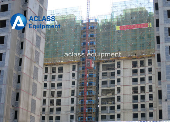 China Double Cages Construction Hoist Elevator Lift Equipment With Safety Device supplier